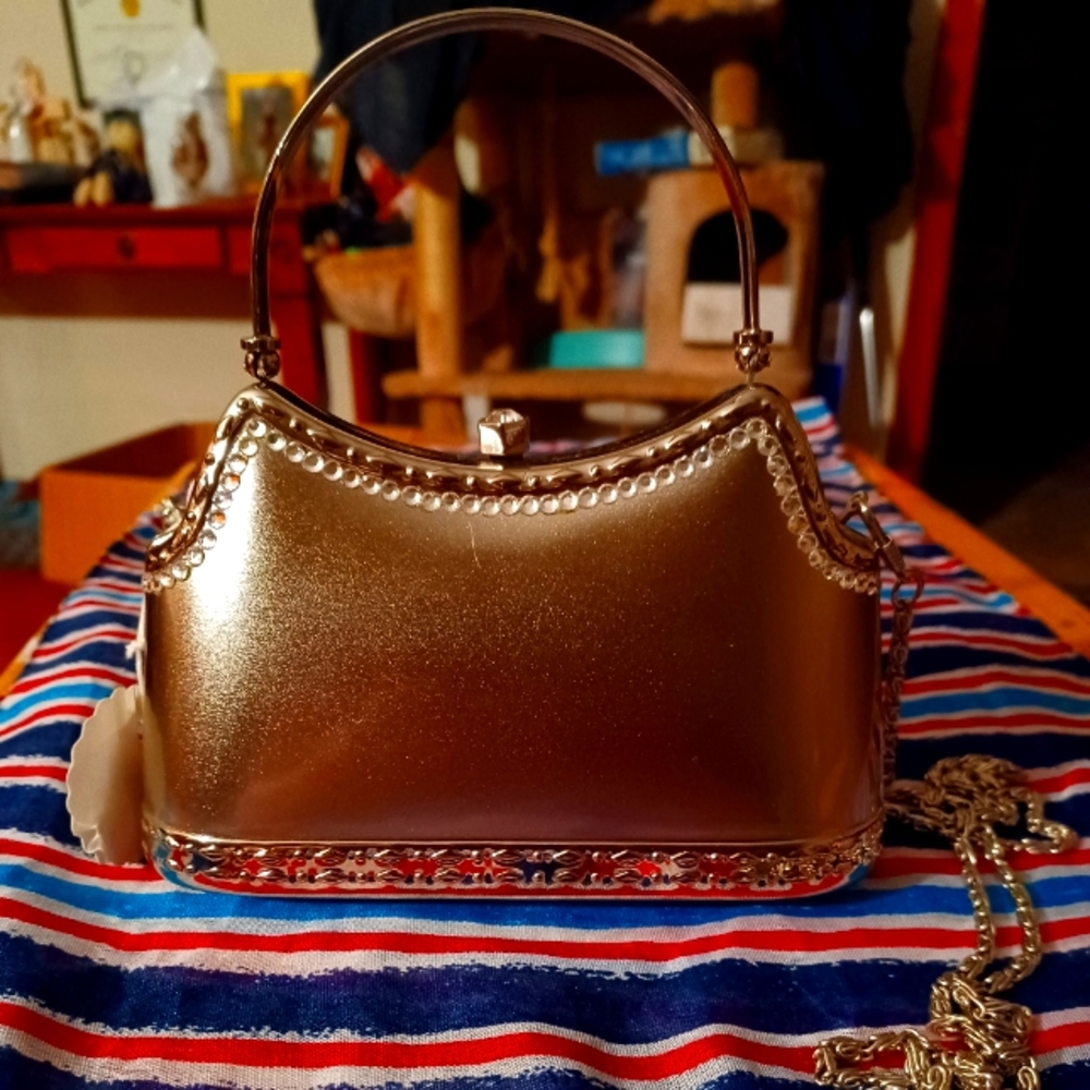 Silver Metal Clutch